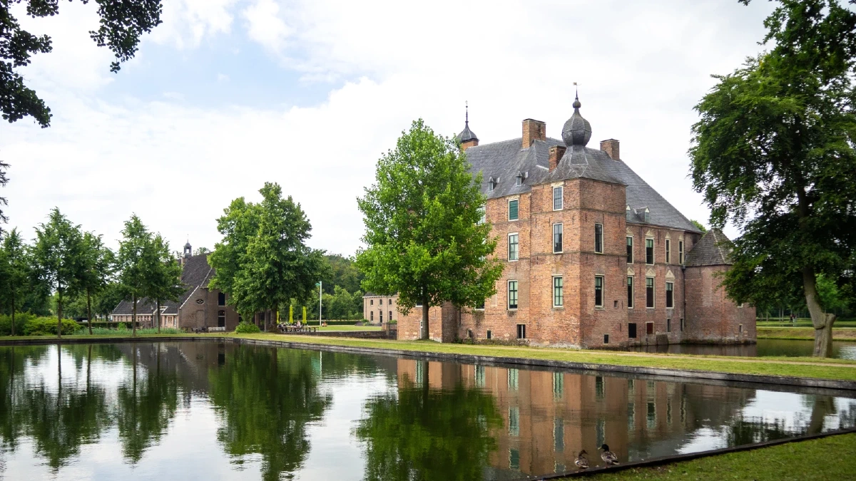 Kasteel de Cannenburgh in de gemeente Epe