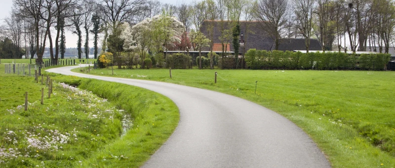 Landelijke weg in Nunspeet