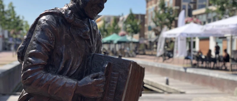 Standbeeld in Drachten
