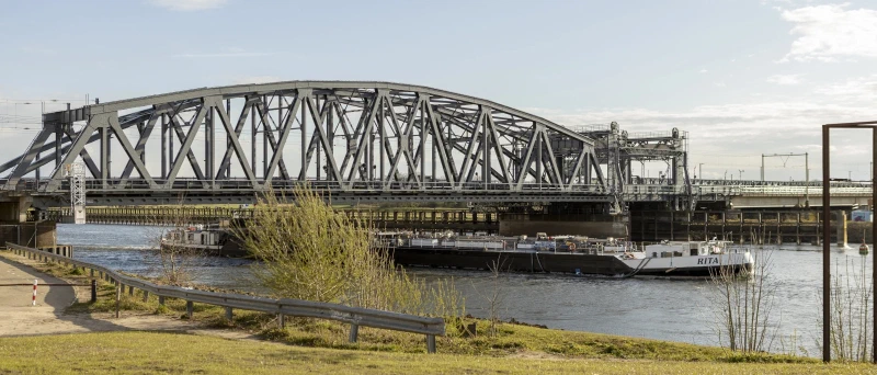 Foto van de IJsselbrug